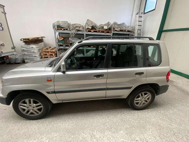 Usata Mitsubishi Pajero 129 CV (94 kW) 2001 Argento SUV