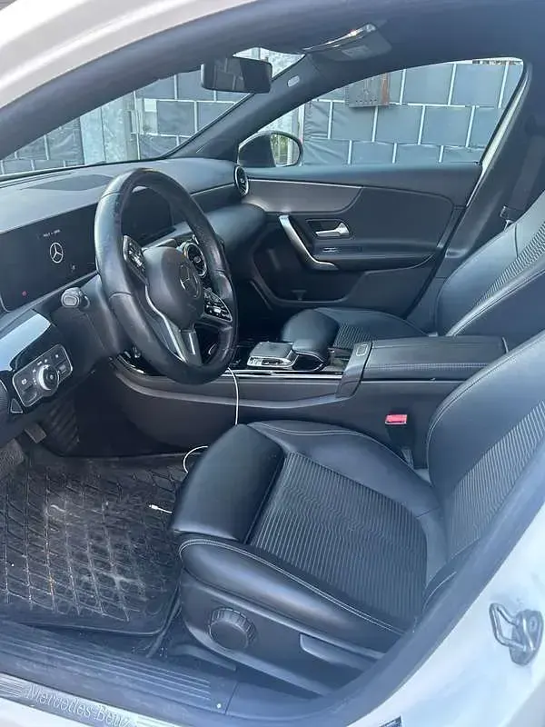 Usata Mercedes A180 Business 136 CV (100 kW) 2019 Bianco Berlina
