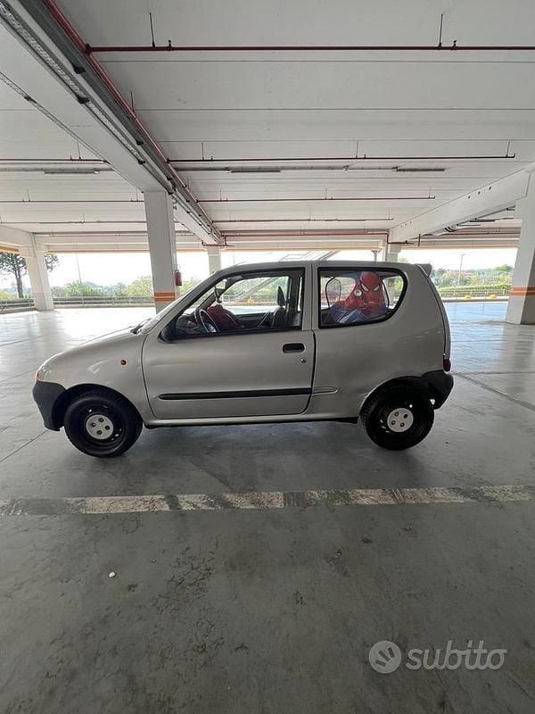 Usata Fiat Seicento 39 CV (28 kW) 1999 Grigio Utilitaria