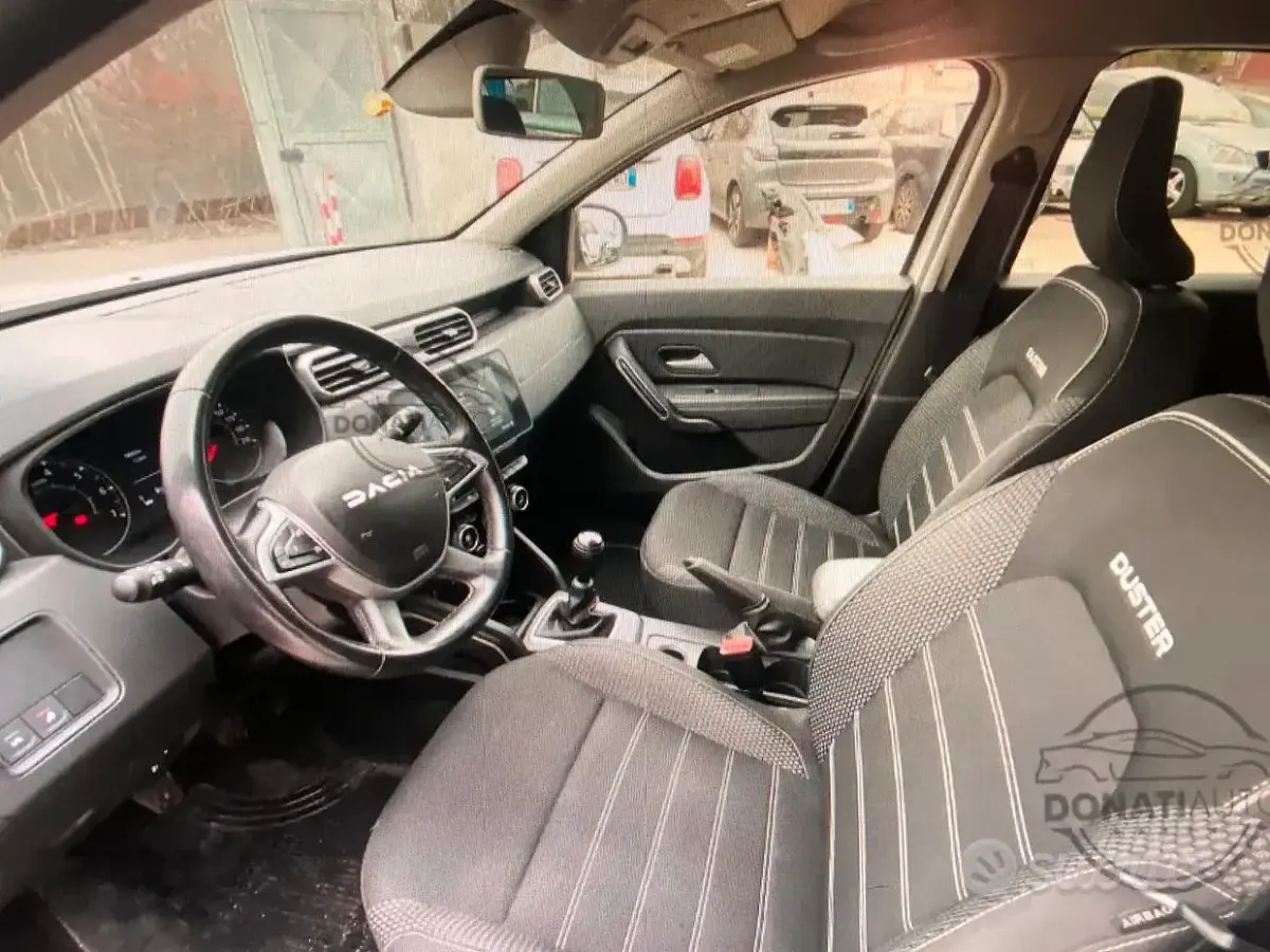 Usata Dacia Duster Journey 101 CV (74 kW) 2023 Bianco SUV