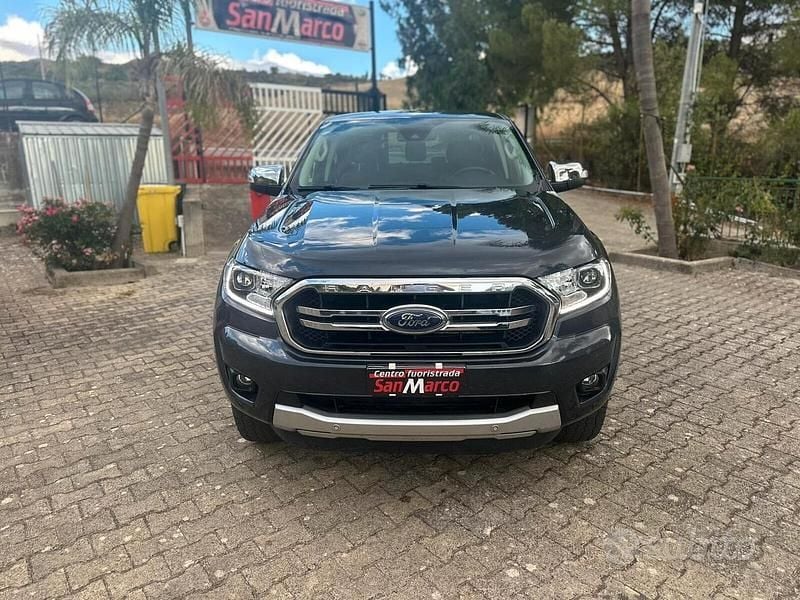 Usata Ford Ranger Limited 213 CV (156 kW) 2022 Nero Pick-up