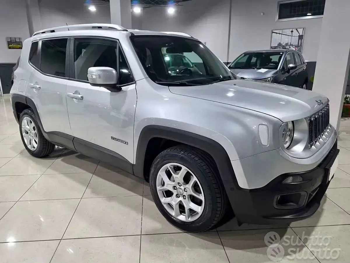 Usata Jeep Renegade Limited 120 CV (88 kW) 2018 Argento SUV