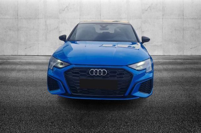 Usata Audi A3 e-tron S-Line 245 CV (180 kW) 2022 Blu pastello Utilitaria