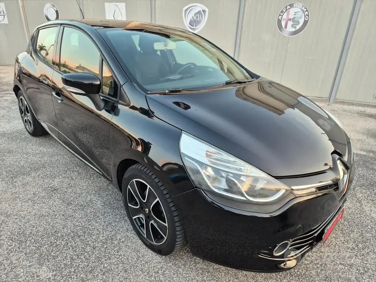 Usata Renault Clio IV 75 CV (55 kW) 2013 Nero Berlina