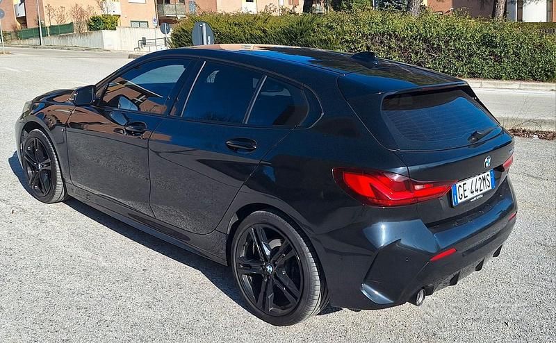 Usata BMW 116 M Sport 116 CV (85 kW) 2021 Nero Utilitaria