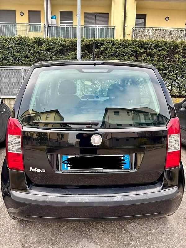 Usata Fiat Idea 77 CV (56 kW) 2008 Nero Monovolume
