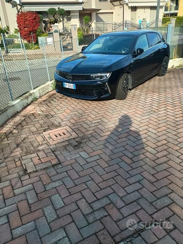 Begagnad Opel Astra Ultimate 150 HK (110 kW) 2023 Svart Sedan