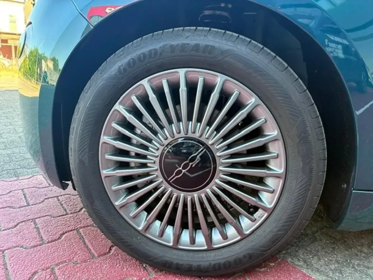 Nuova Fiat 500 65 CV (47 kW) 2026 Blu Berlina