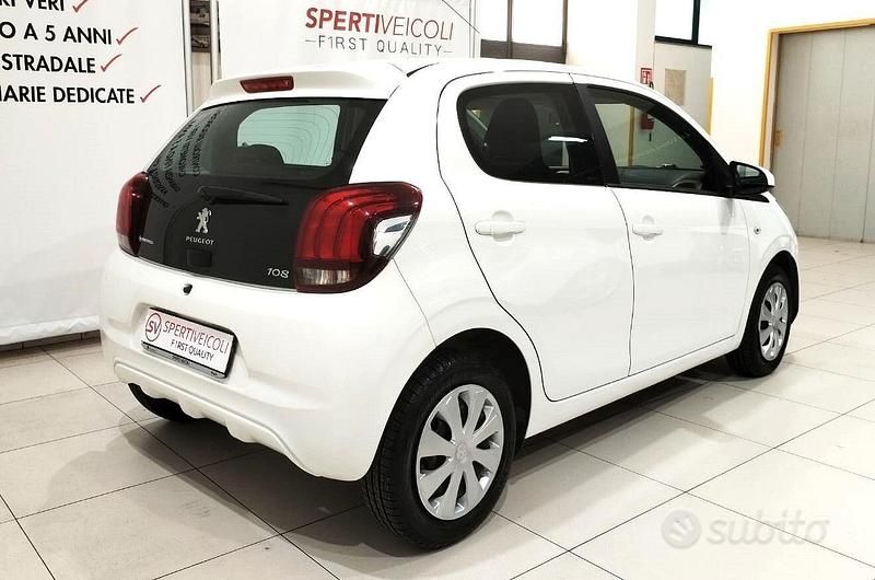 Usata Peugeot 108 Active 70 CV (51 kW) 2015 Bianco Utilitaria