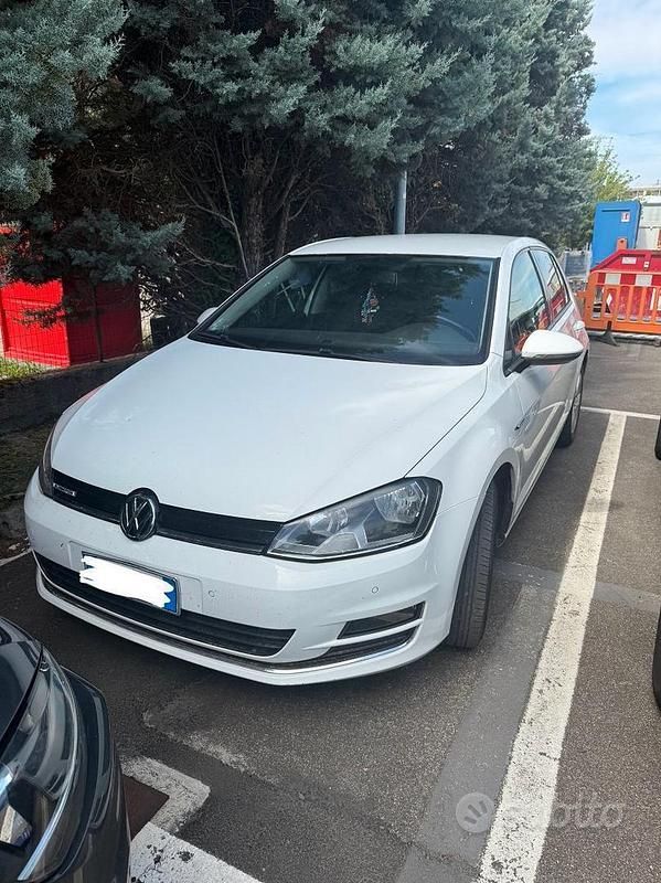 Usata VW Golf VII Highline 110 CV (80 kW) 2015 Bianco Berlina