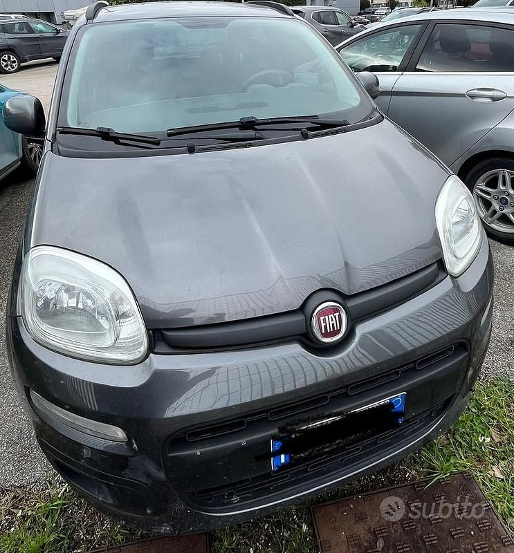 Usata Fiat Panda 69 CV (50 kW) 2019 Grigio Berlina
