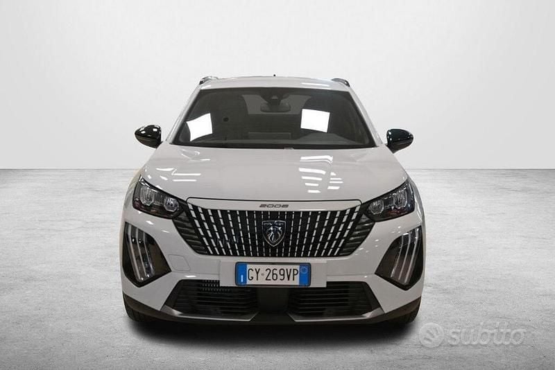 Usata Peugeot 2008 Allure 100 CV (73 kW) 2025 Bianco SUV