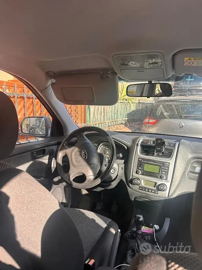 Usata Kia Sportage 141 CV (103 kW) 2010 Grigio SUV