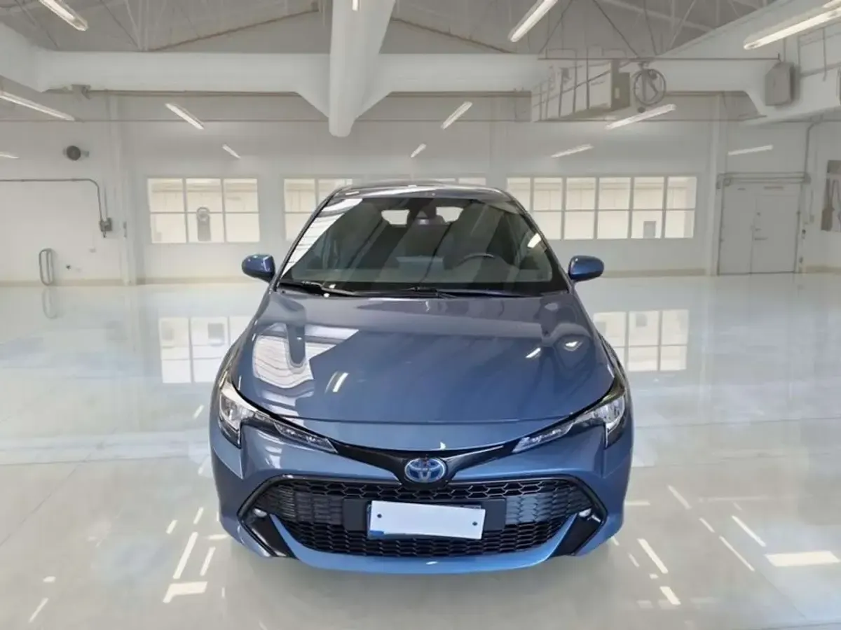 Usata Toyota Corolla Business Edition 98 CV (72 kW) 2021 Blu Berlina