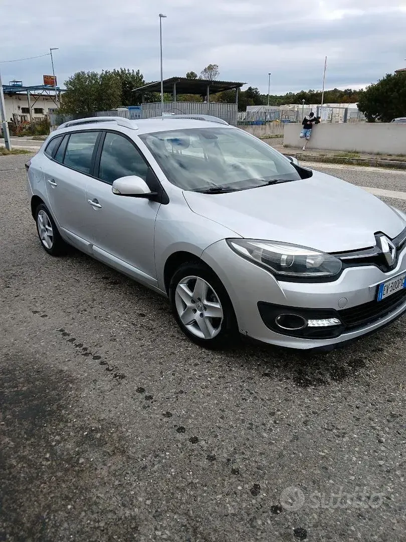 Usata Renault Mégane GrandTour 110 CV (80 kW) 2014 Grigio Station wagon