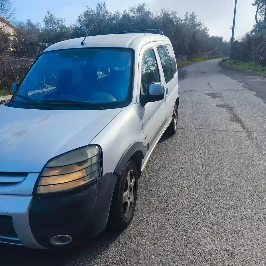 Usata Peugeot Partner 90 CV (66 kW) 2003 Grigio Monovolume