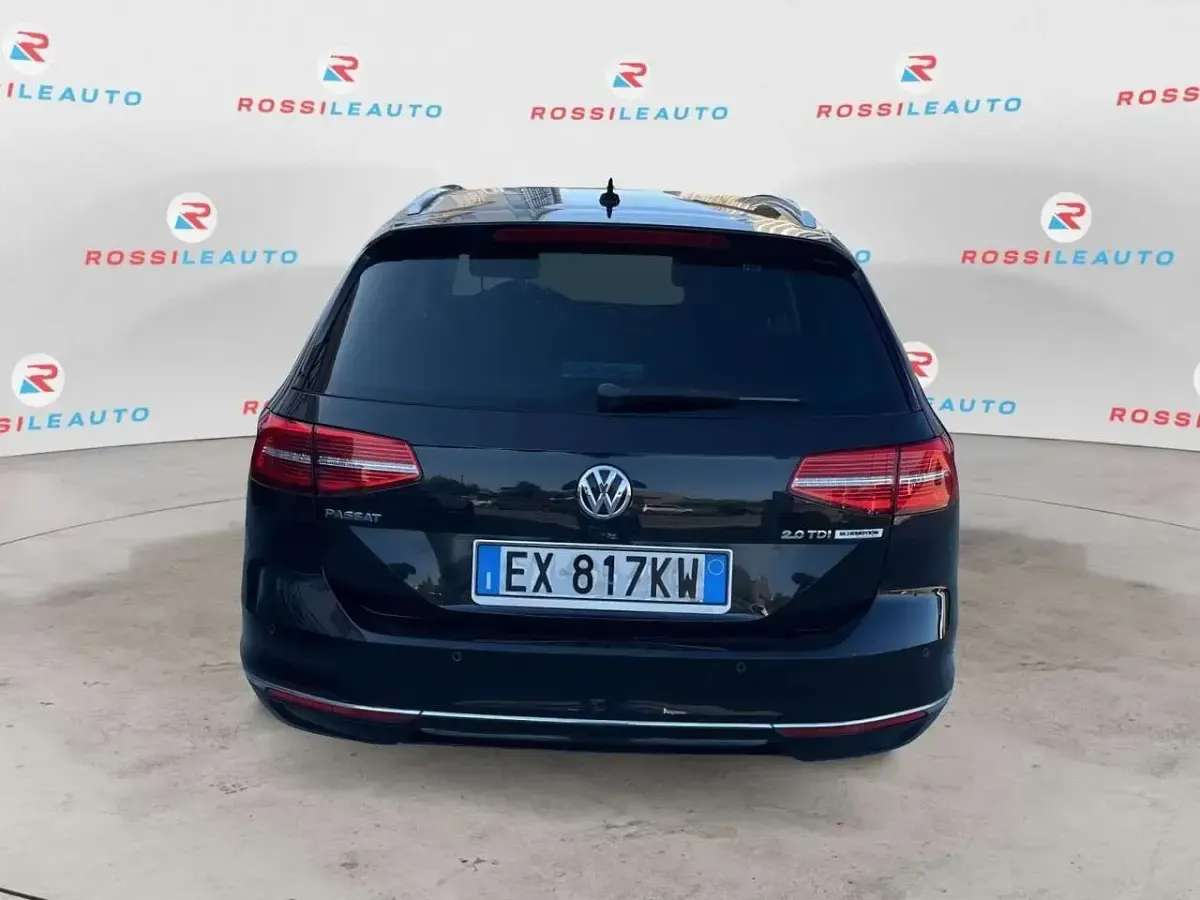 Usata VW Passat Highline 150 CV (110 kW) 2015 Nero Berlina