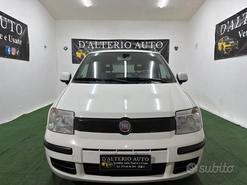 Usata Fiat Panda Emotion 69 CV (50 kW) 2011 Bianco Utilitaria