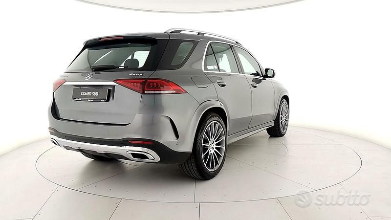 Usata Mercedes GLE300 Premium 272 CV (200 kW) 2023 Grigio SUV