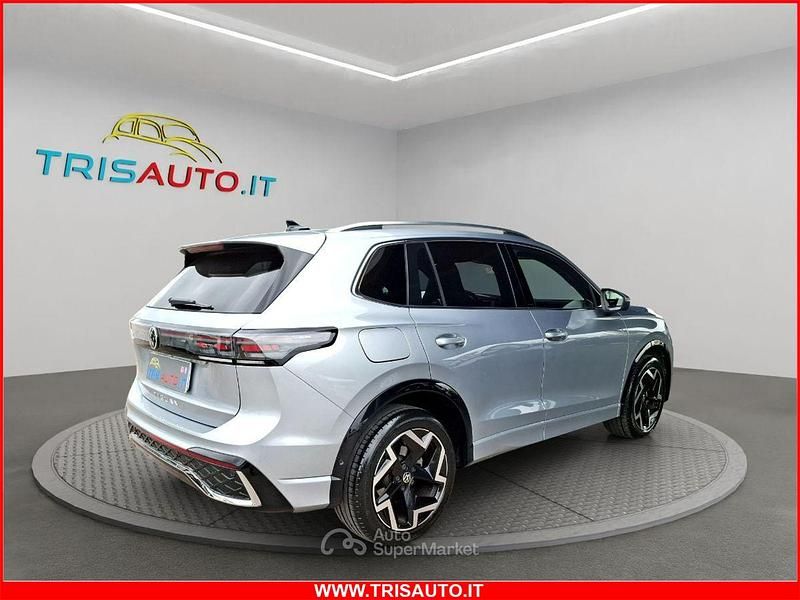 Usata VW Tiguan R-line 194 CV (142 kW) 2024 Bianco SUV