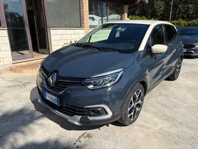 Usata Renault Captur 90 CV (66 kW) 2019 Blu SUV