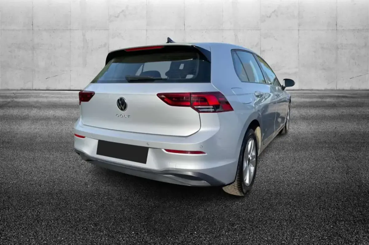 Usata VW Golf Life 116 CV (85 kW) 2022 Argento Monovolume