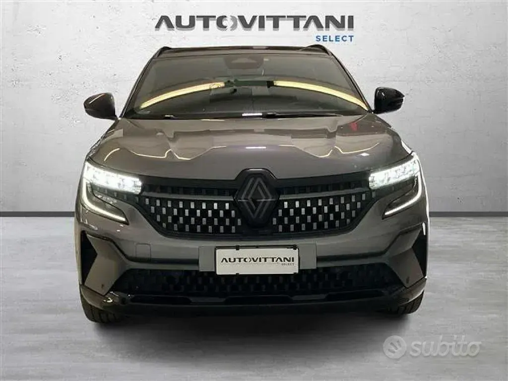 Usata Renault Austral Techno 200 CV (147 kW) 2023 Grigio scuro SUV