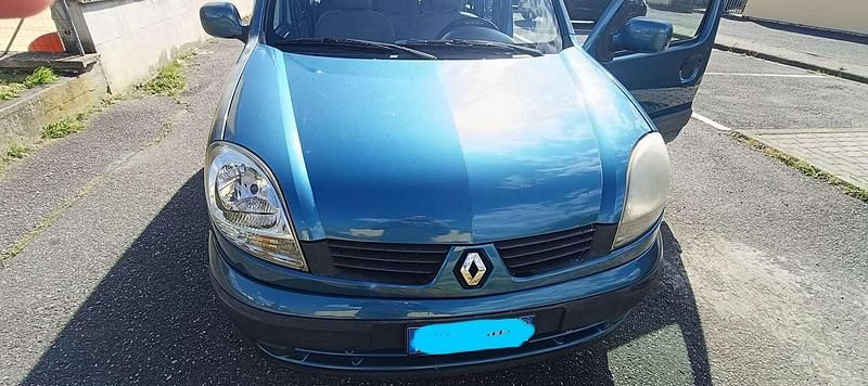 Usata Renault Kangoo Expression 75 CV (55 kW) 2006 Verde Monovolume