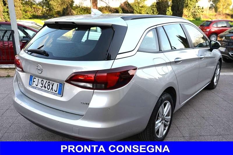 Usata Opel Astra Business 110 CV (80 kW) 2017 Argento Station wagon