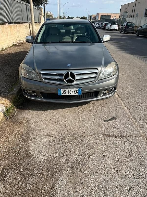 Usata Mercedes C220 Avantgarde 170 CV (125 kW) 2008 Berlina