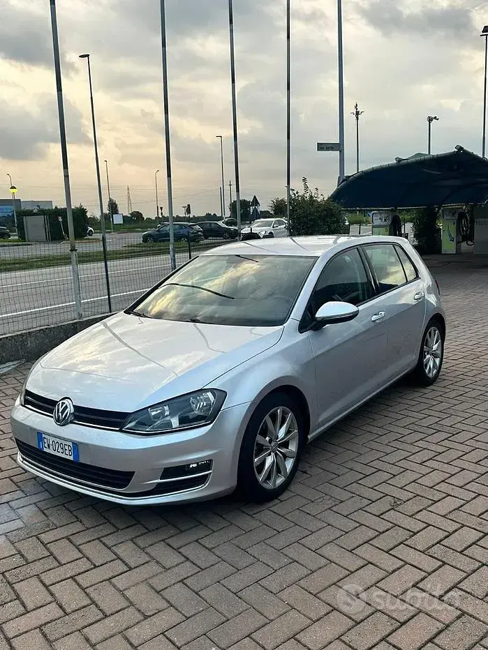 Usata VW Golf VII 105 CV (77 kW) 2014 Berlina