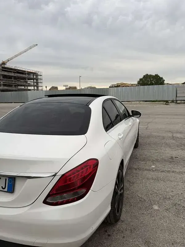 Usata Mercedes C220 Exclusive 170 CV (125 kW) 2015 Bianco Berlina