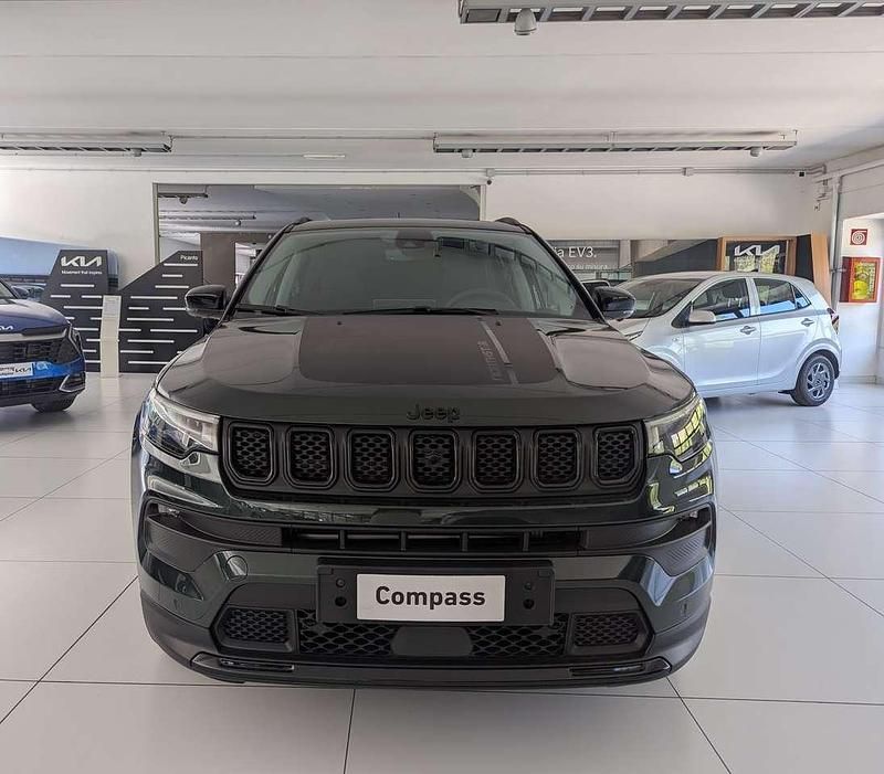 Nuova Jeep Compass North 179 CV (131 kW) 2025 Techno green + tetto nero SUV