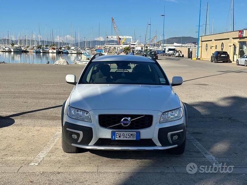 Usata Volvo XC70 205 CV (150 kW) 2014 Bianco SUV
