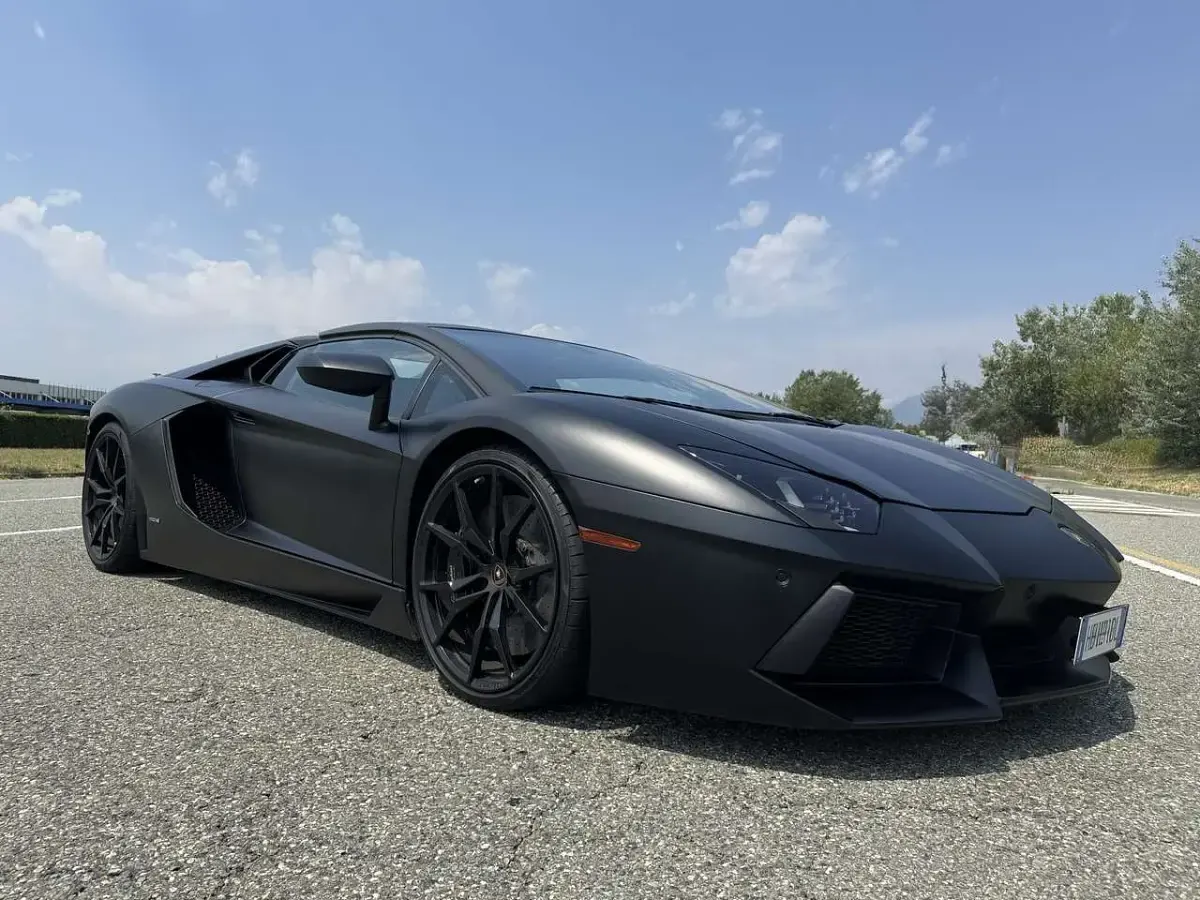 Usata Lamborghini Aventador 700 CV (514 kW) 2015 Nero Cabrio