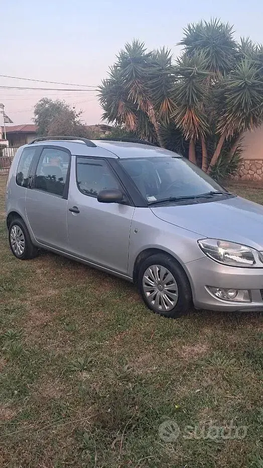 Usata Skoda Roomster 90 CV (66 kW) 2011 Grigio Monovolume