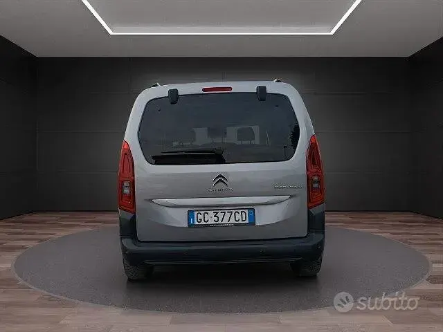 Usata Citroën Berlingo Live 102 CV (75 kW) 2020 Grigio Monovolume