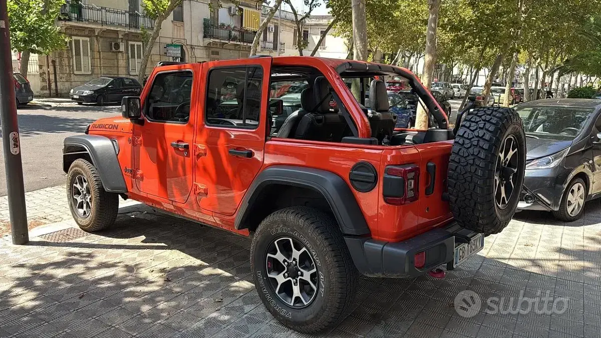 Usata Jeep Wrangler Unlimited Rubicon 200 CV (147 kW) 2020 Arancione SUV