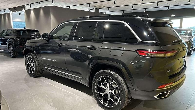 Nuova Jeep Grand Cherokee Summit 379 CV (278 kW) 2025 Marrone SUV