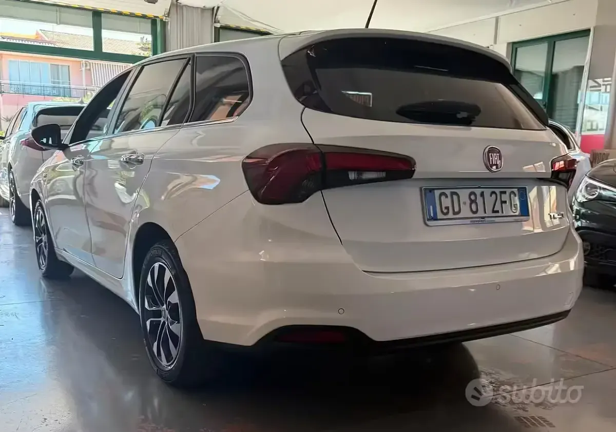 Usata Fiat Tipo Mirror 120 CV (88 kW) 2020 Bianco Berlina