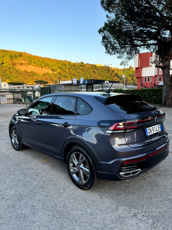 Usata VW Taigo R-line 110 CV (80 kW) 2023 Grigio SUV