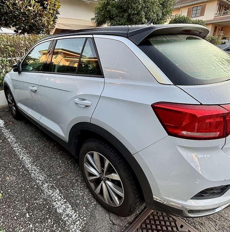 Usata VW T-Roc Style 150 CV (110 kW) 2021 Grigio SUV