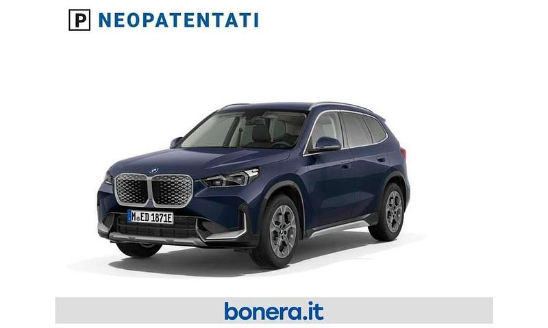 Nuova BMW iX1 150 kW (204 CV) 2026 Night dusk blue SUV