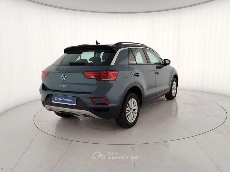 Usata VW T-Roc Life 150 CV (110 kW) 2025 Grigio metallizzato SUV