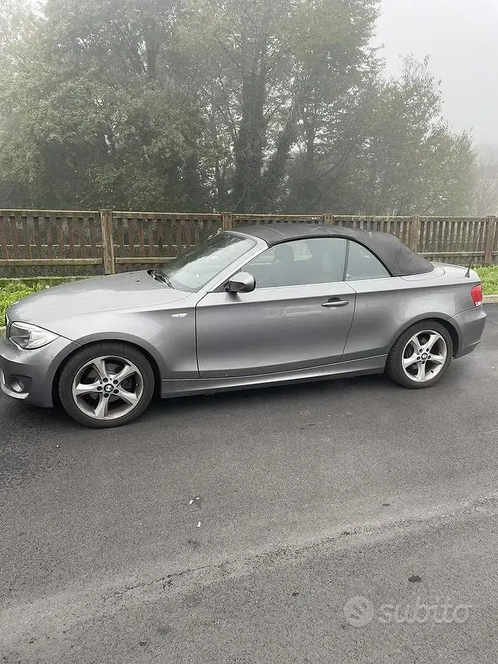 Usata BMW 118 Cabriolet 143 CV (105 kW) 2011 Grigio Cabrio
