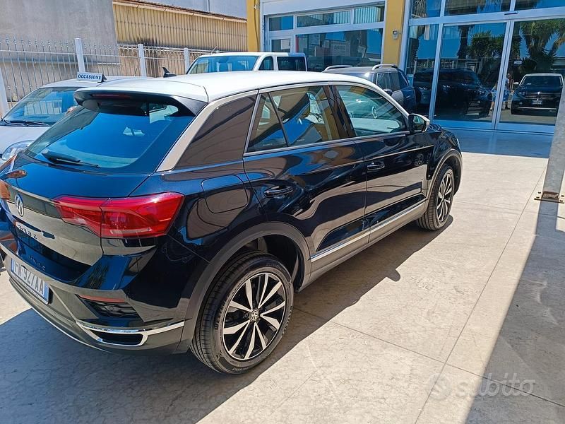 Usata VW T-Roc Advance 116 CV (85 kW) 2019 Nero SUV