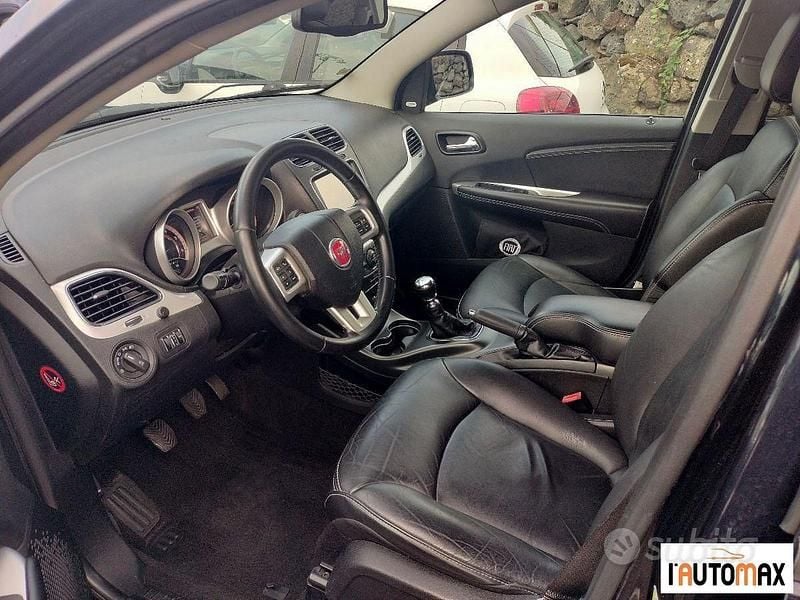 Usata Fiat Freemont Lounge 140 CV (102 kW) 2012 Blu SUV