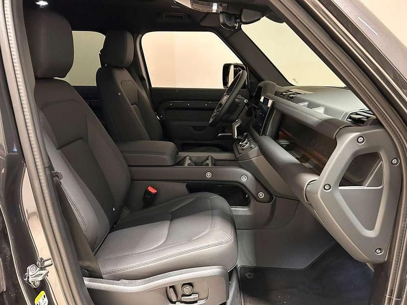 Nuova Land Rover Defender SE Dynamic 200 CV (147 kW) 2025 Grigio SUV