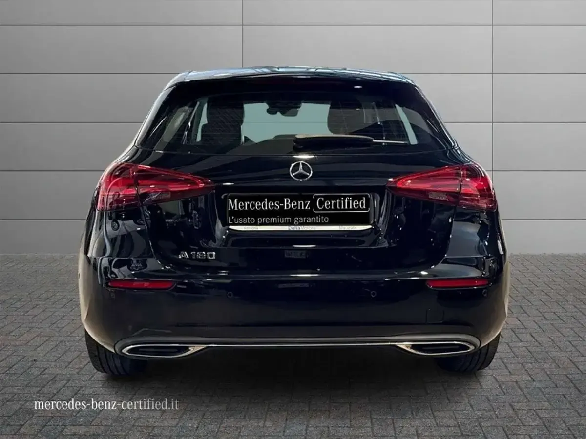 Usata Mercedes A180 Advanced Plus 136 CV (100 kW) 2023 Nero notte Berlina