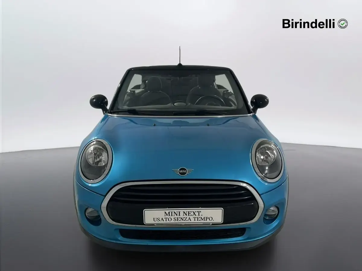 Usata Mini Cooper D 2018 Electric blue metallizzato Utilitaria